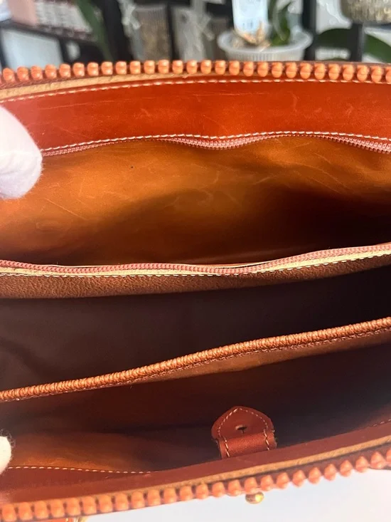 VINTAGE DOONEY AND BOURKE  TAN BEIGE TAUPE SATCHEL CROSSBODY BAG - Picture 12 of 16